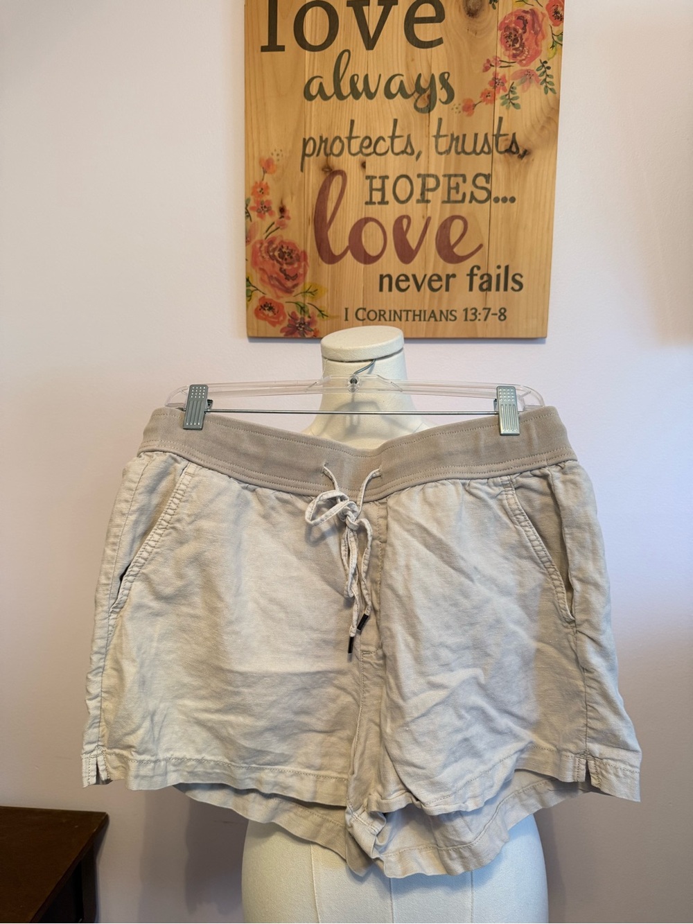 GAP Light Beige Drawstring Athletic Shorts